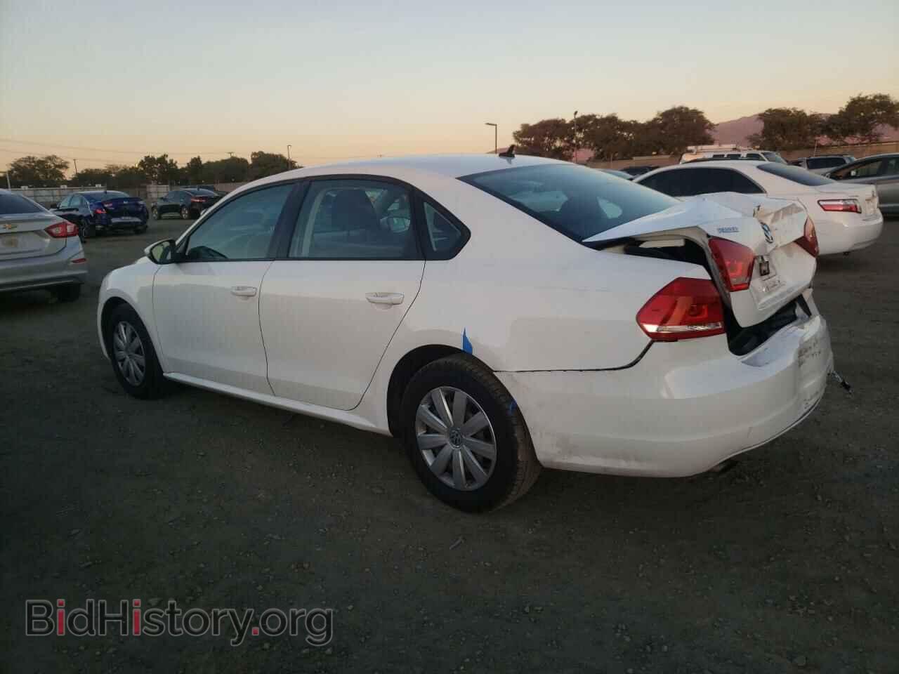 2012 VOLKSWAGEN PASSAT - VIN: 1VWAP7A33CC062767 - Фото 2