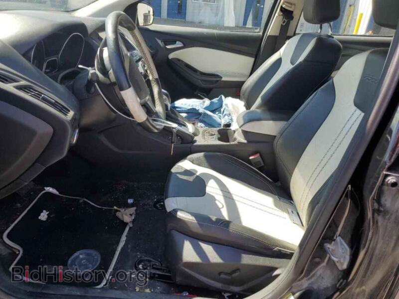 2012 Ford FOCUS (VIN 1FAHP3M28CL214562) — photo 7 of 13