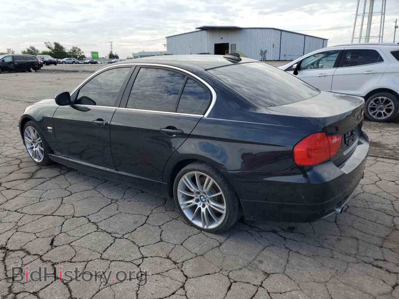 2011 BMW 3 SERIES - VIN: WBAPL5C54BA918094 - Фото 2