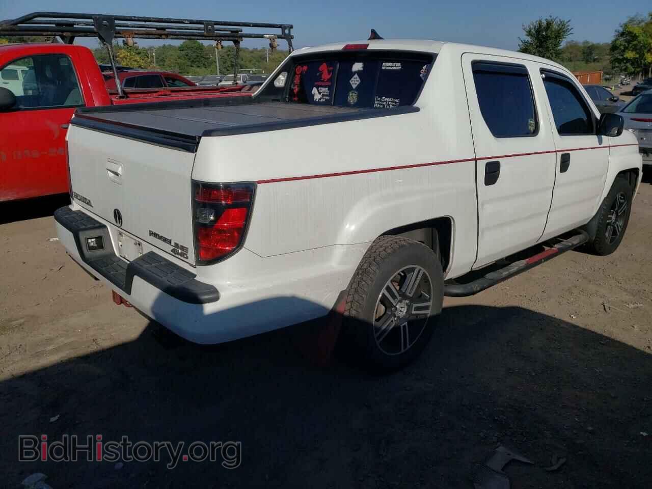 2014 HONDA RIDGELINE - VIN: 5FPYK1F72EB010181 - Фото 3