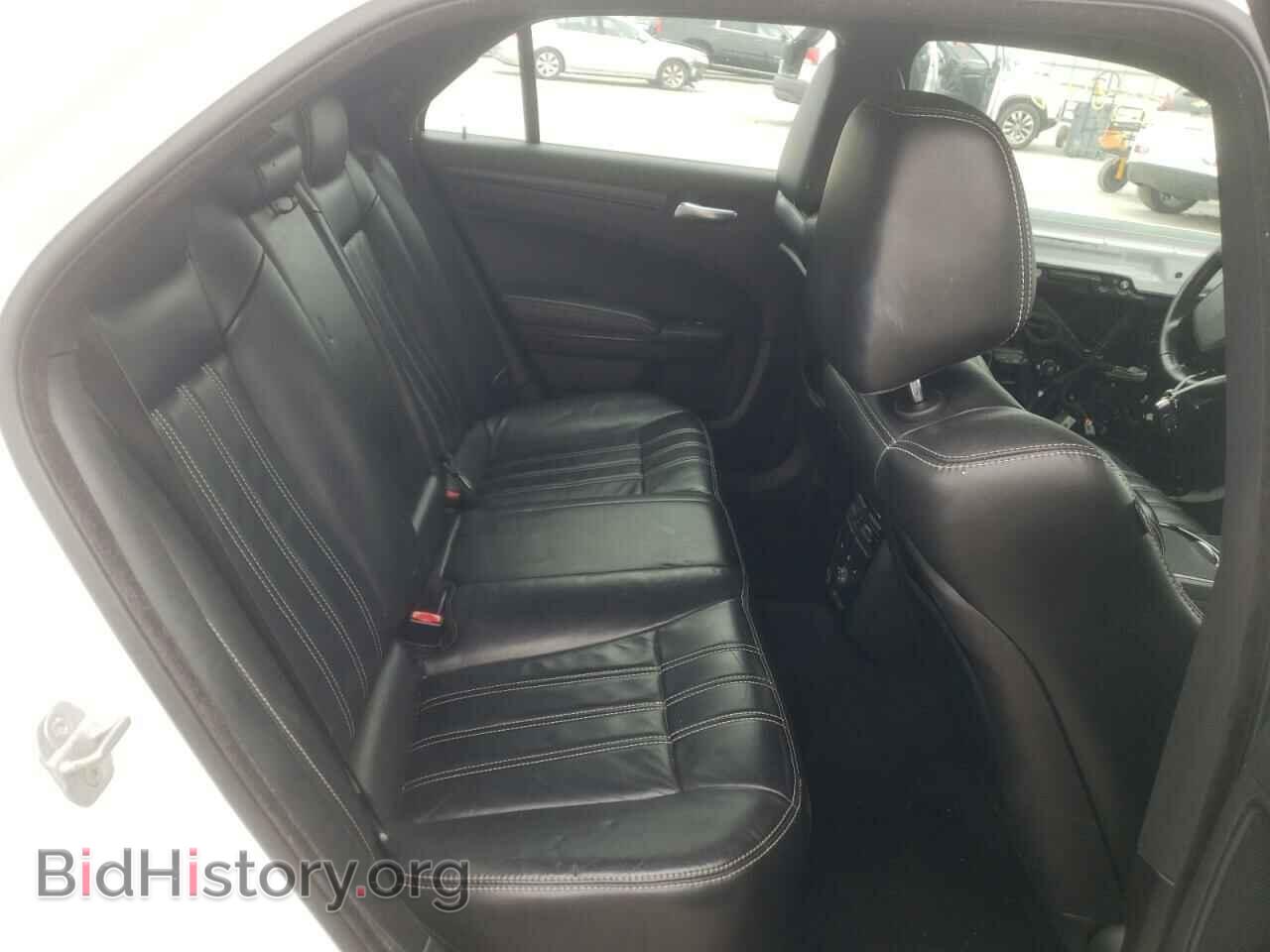 2013 CHRYSLER 300 - VIN: 2C3CCABG3DH564476 - Фото 6