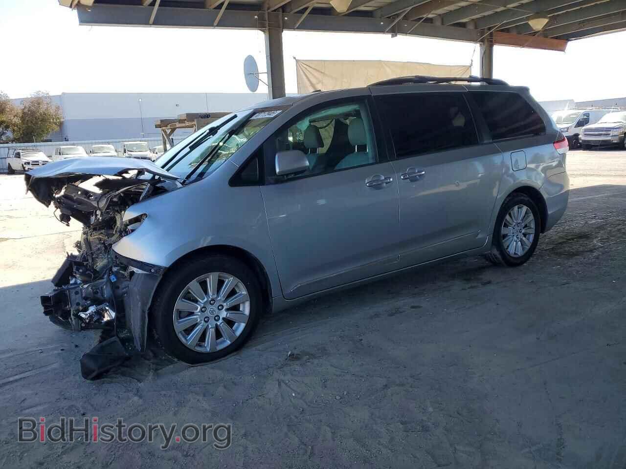 Photo 5TDYK3DC9CS224873 - TOYOTA SIENNA 2012
