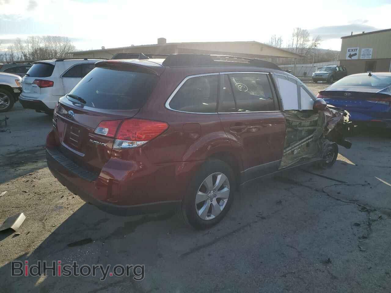 2011 SUBARU OUTBACK - VIN: 4S4BRBLC4B3413049 - Фото 3