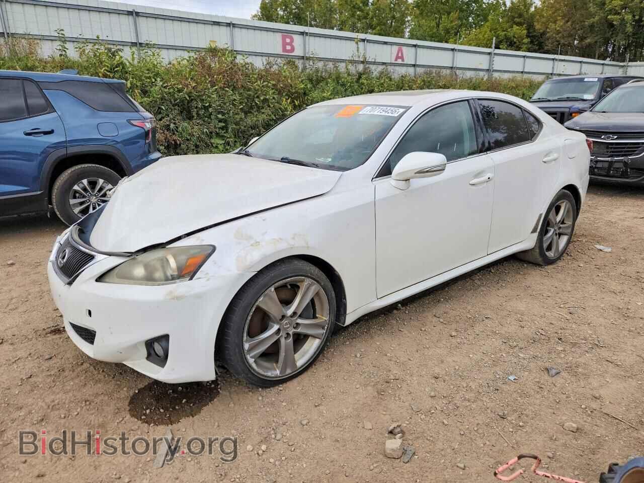 Фотография JTHBE5C21C5029890 - LEXUS IS 2012