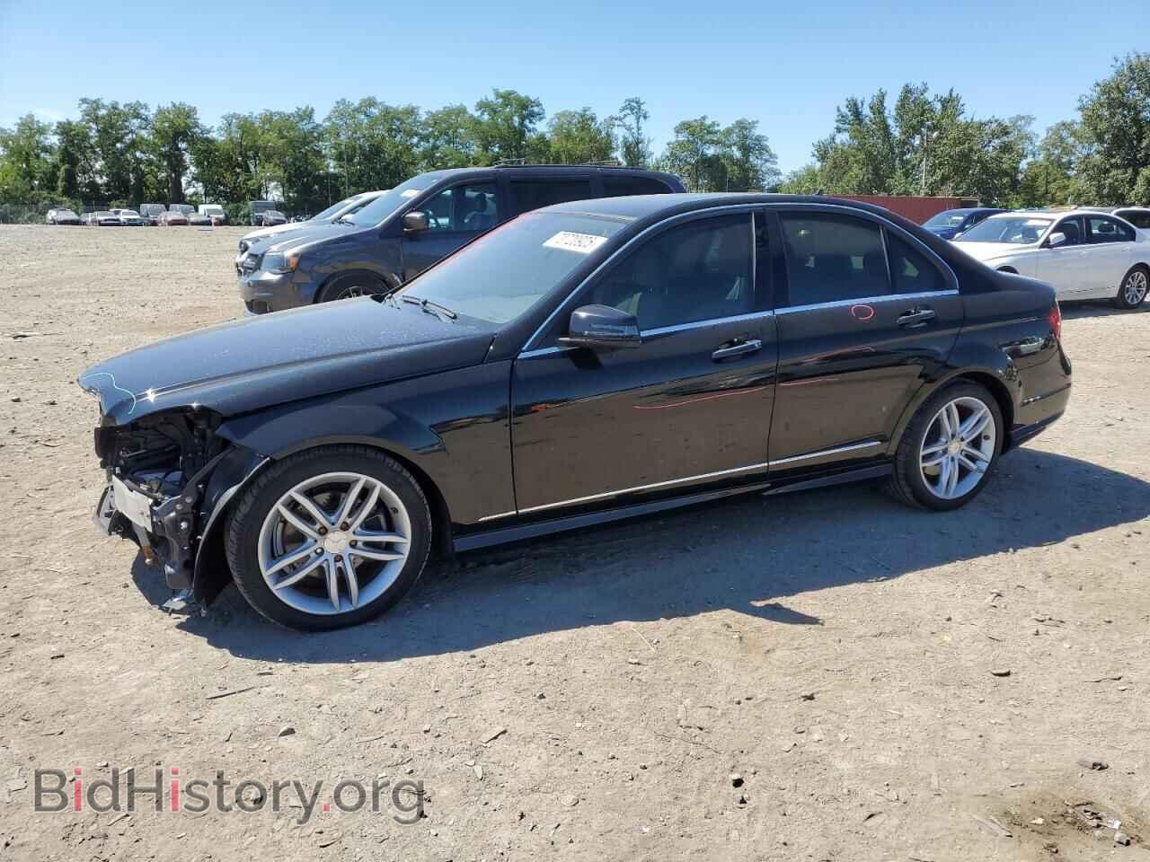 Photo WDDGF8BB7CF909709 - MERCEDES-BENZ C-CLASS 2012