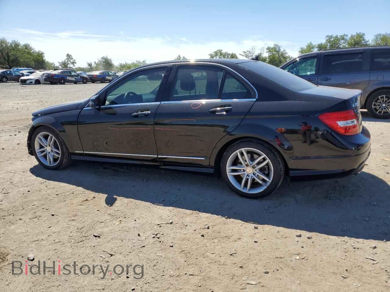 2012 MERCEDES-BENZ C-CLASS - VIN: WDDGF8BB7CF909709 - Фото 2