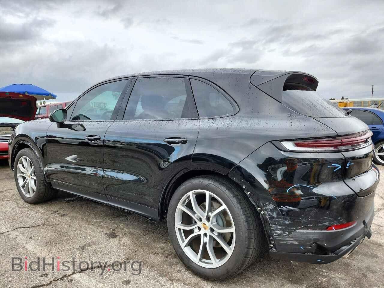 2024 PORSCHE CAYENNE - VIN: WP1AA2AY0RDA12350 - Photo 2