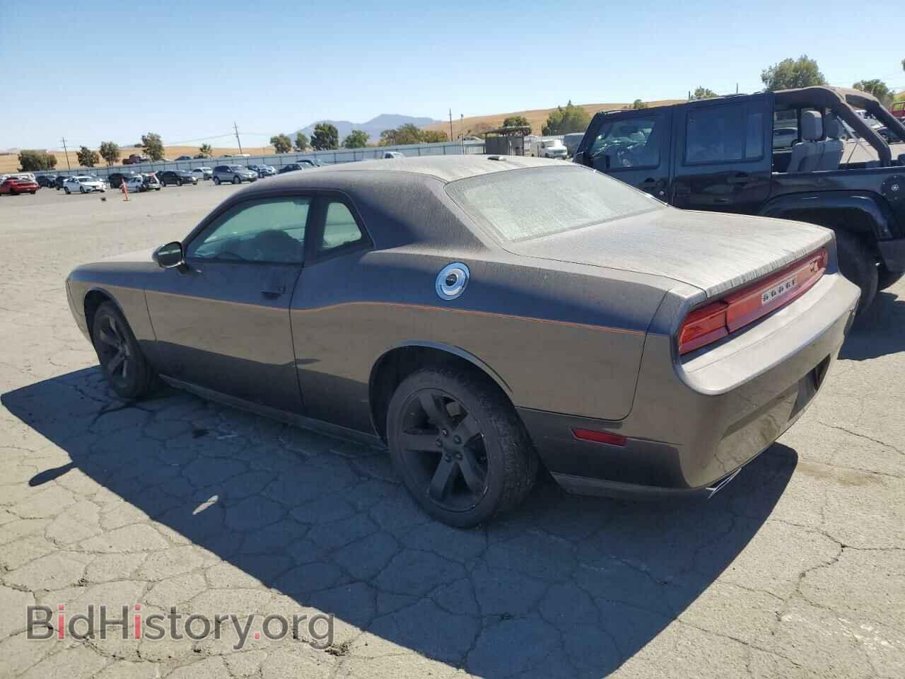 2014 DODGE CHALLENGER - VIN: 2C3CDYAG2EH101138 - Фото 2