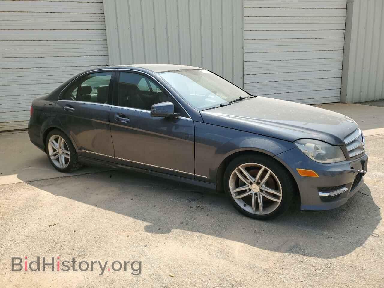 2013 MERCEDES-BENZ C-CLASS - VIN: WDDGF4HB9DA810131 - Фото 4