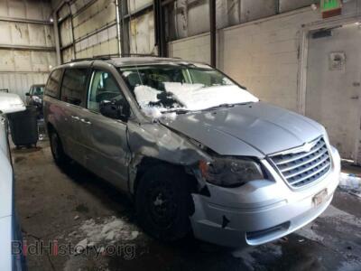 2010 Chrysler MINIVAN Town & COU, silver — VIN 2A4RR4DE0AR344374, Copart