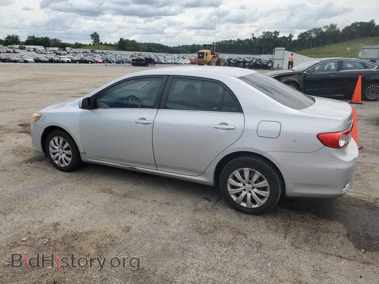 2013 TOYOTA COROLLA - VIN: 2T1BU4EE5DC977185 - Фото 2