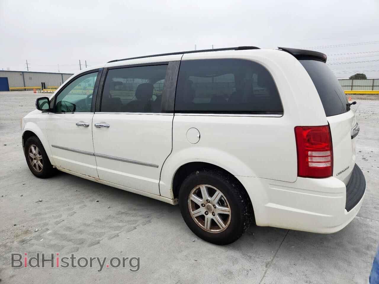 2010 CHRYSLER MINIVAN - VIN: 2A4RR5D17AR393901 - Фото 2