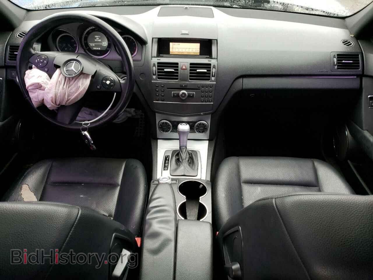 2011 MERCEDES-BENZ C-CLASS - VIN: WDDGF5EB2BR143900 - Фото 8