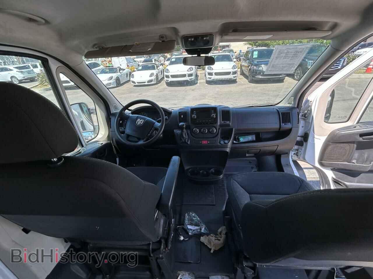 2015 RAM All Models - VIN: 3C6TRVAG9FE517624 - Фото 9