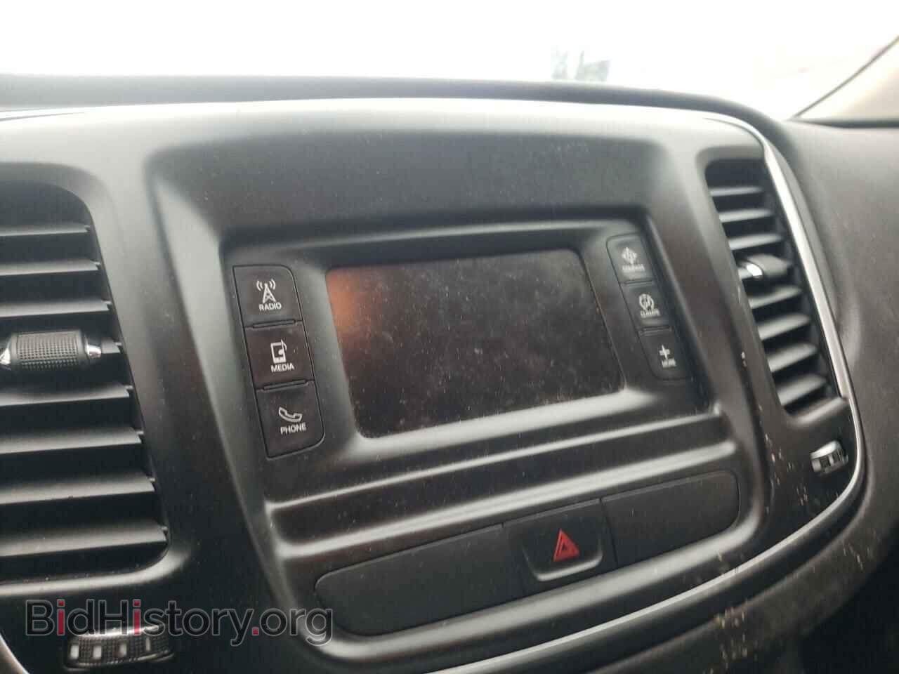 2016 CHRYSLER 200 - VIN: 1C3CCCAB4GN112307 - Фото 9