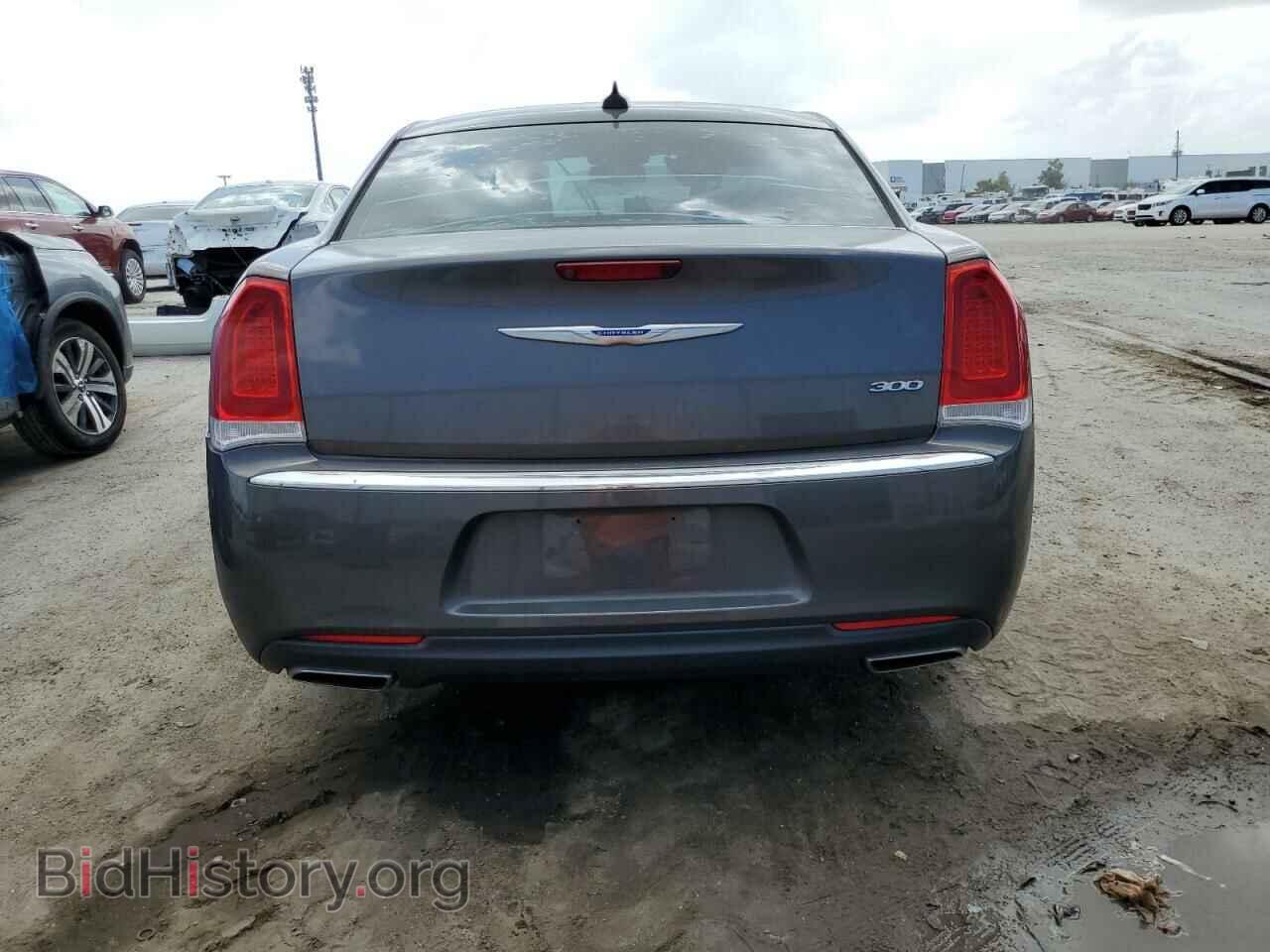 2018 CHRYSLER 300 - VIN: 2C3CCAEG9JH340555 - Фото 6