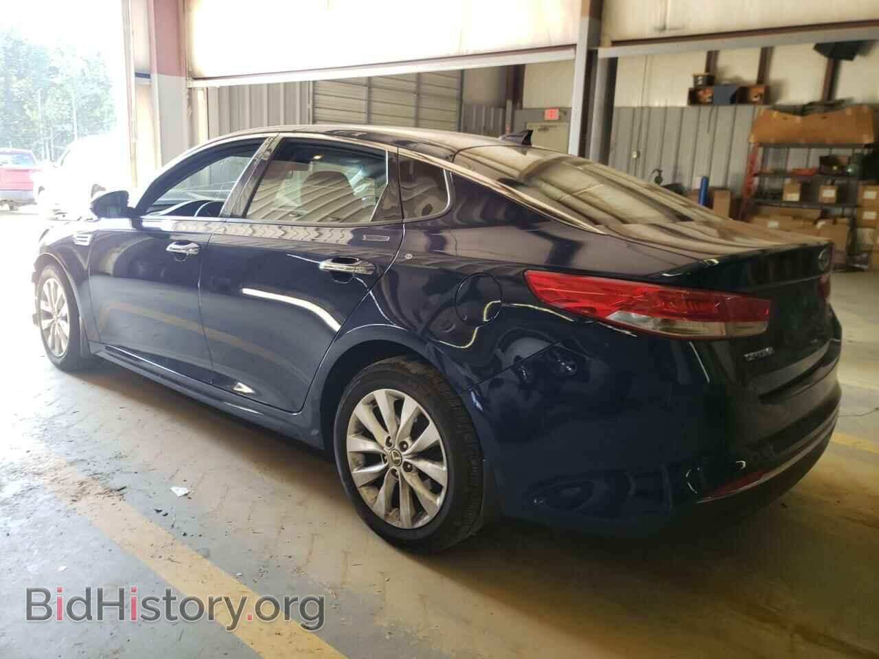 2018 KIA OPTIMA - VIN: 5XXGU4L38JG209941 - Фото 2