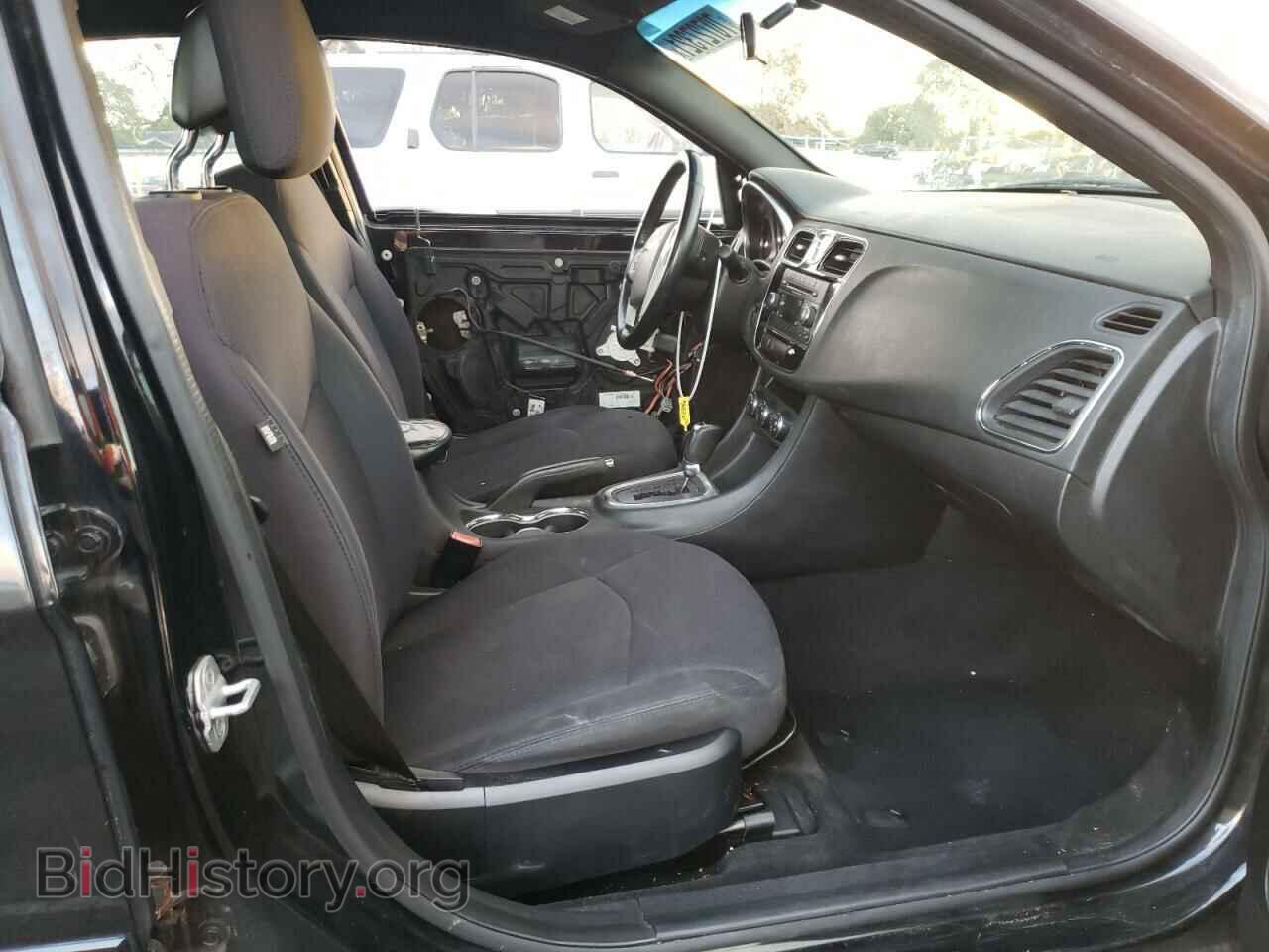 2012 CHRYSLER 200 - VIN: 1C3CCBBG3CN316546 - Фото 5