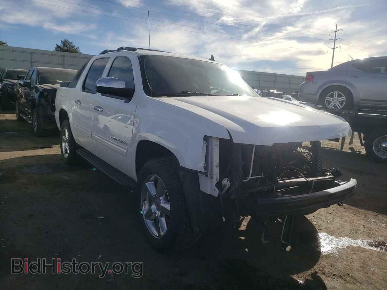 2011 CHEVROLET AVALANCHE - VIN: 3GNTKEE34BG369098 - Фото 4