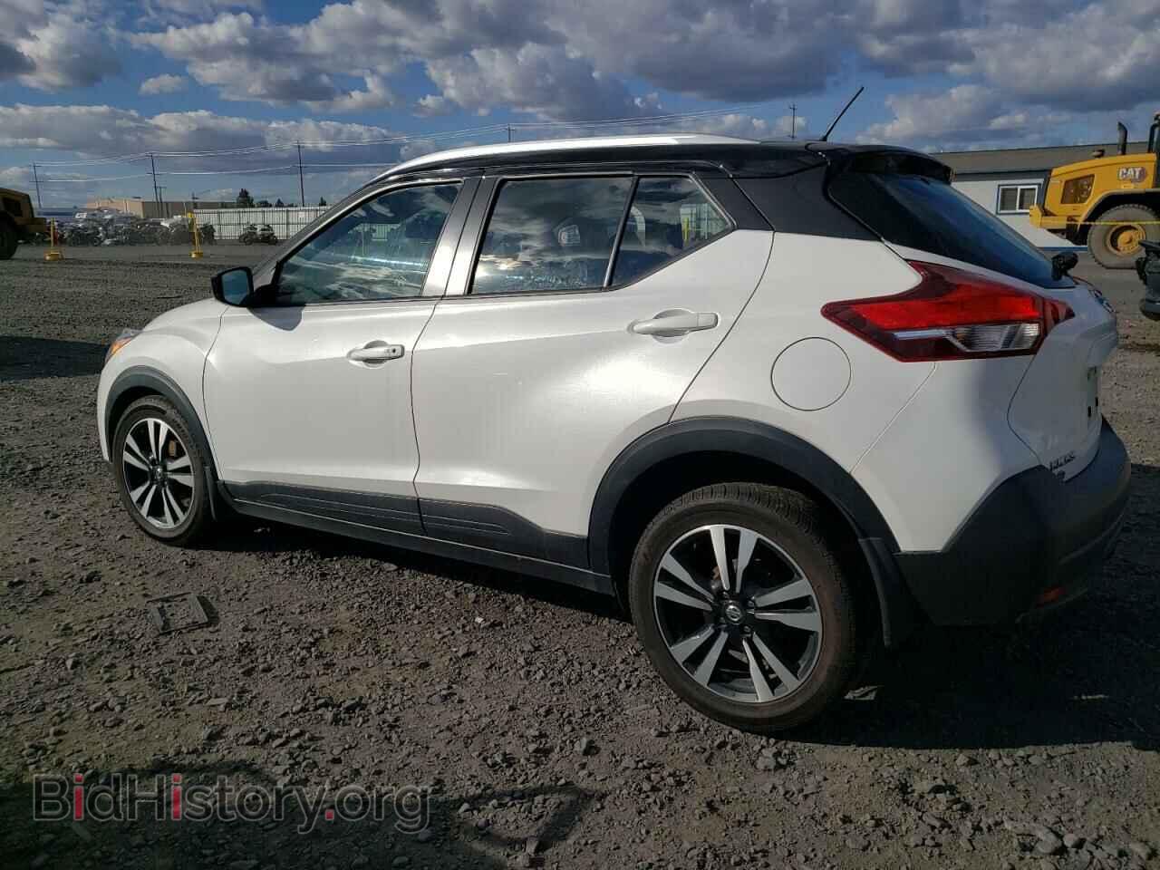 2019 NISSAN KICKS - VIN: 3N1CP5CU3KL564559 - Фото 2