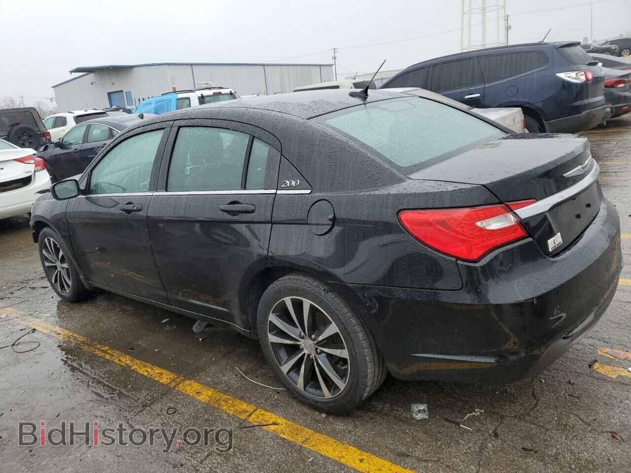 2012 CHRYSLER 200 - VIN: 1C3CCBHG2CN306064 - Фото 2