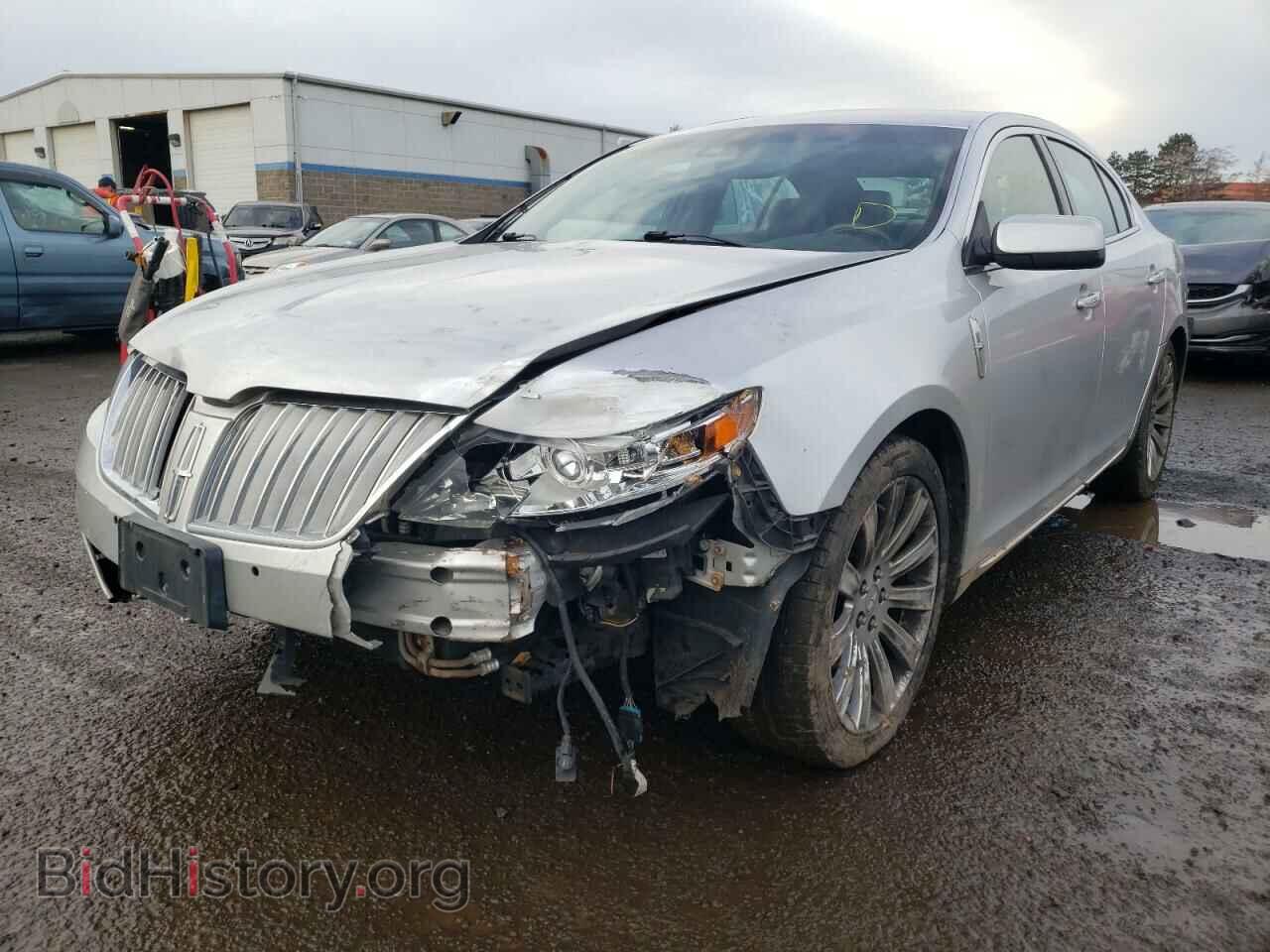 2011 LINCOLN MKS - VIN: 1LNHL9FT6BG609552 - Фото 2
