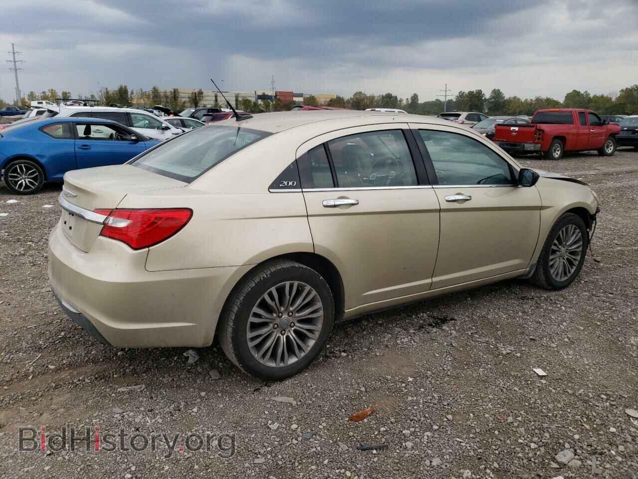 2011 CHRYSLER 200 - VIN: 1C3BC2FG1BN504325 - Фото 3