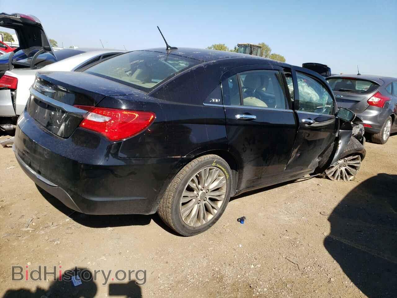 2011 CHRYSLER 200 - VIN: 1C3BC2FG7BN619558 - Photo 3