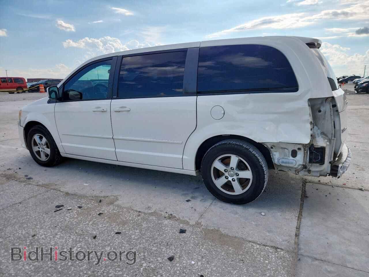 2013 DODGE CARAVAN - VIN: 2C4RDGCG2DR521343 - Фото 2