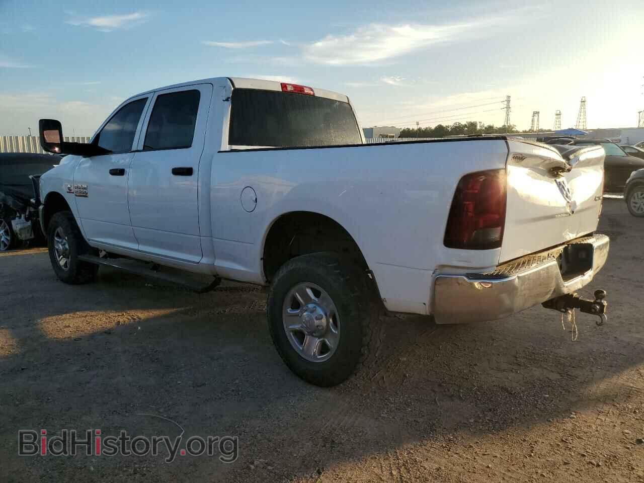 2015 RAM All Models - VIN: 3C6UR5CL4FG501091 - Photo 2