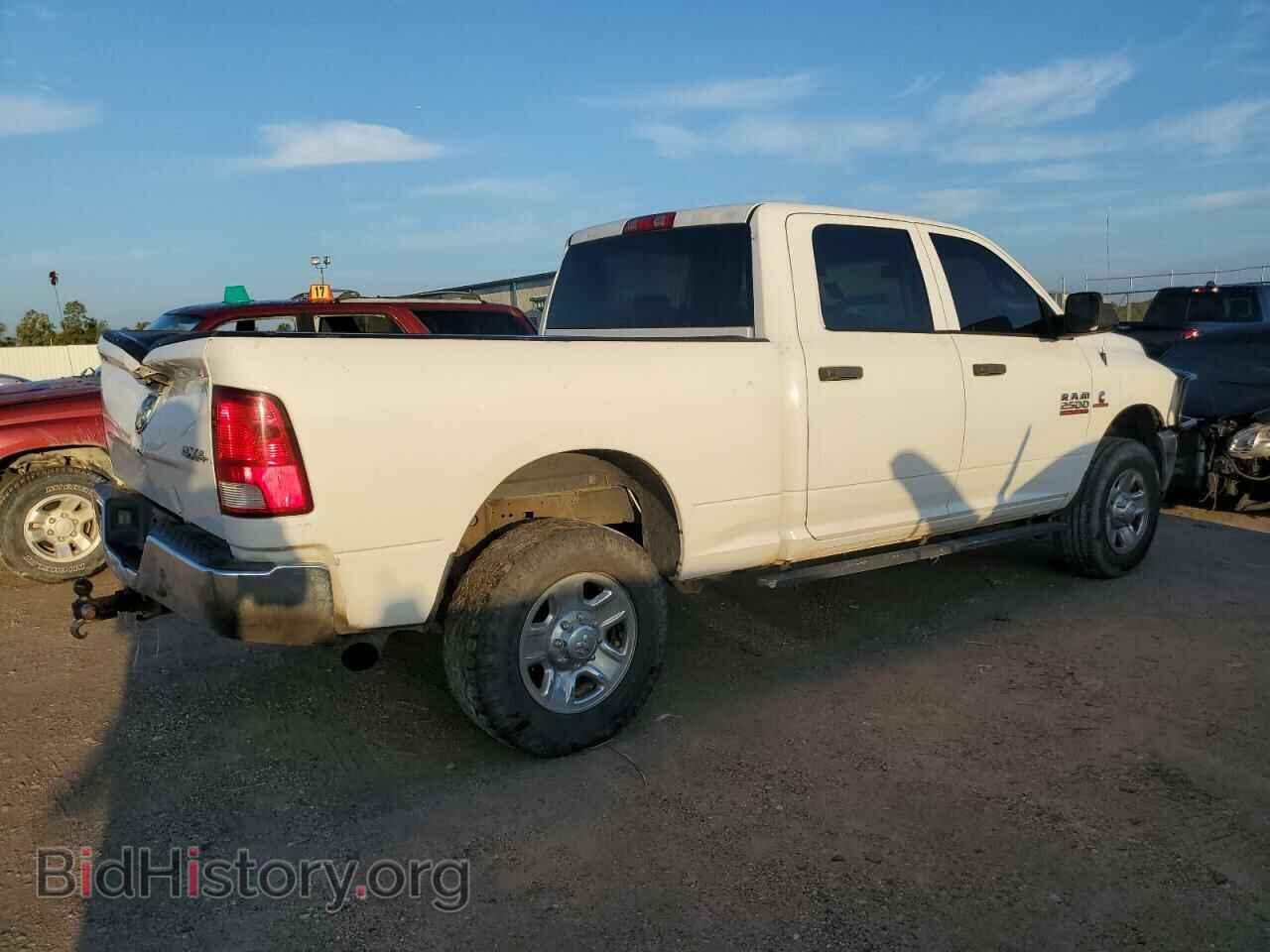 2015 RAM All Models - VIN: 3C6UR5CL4FG501091 - Photo 3