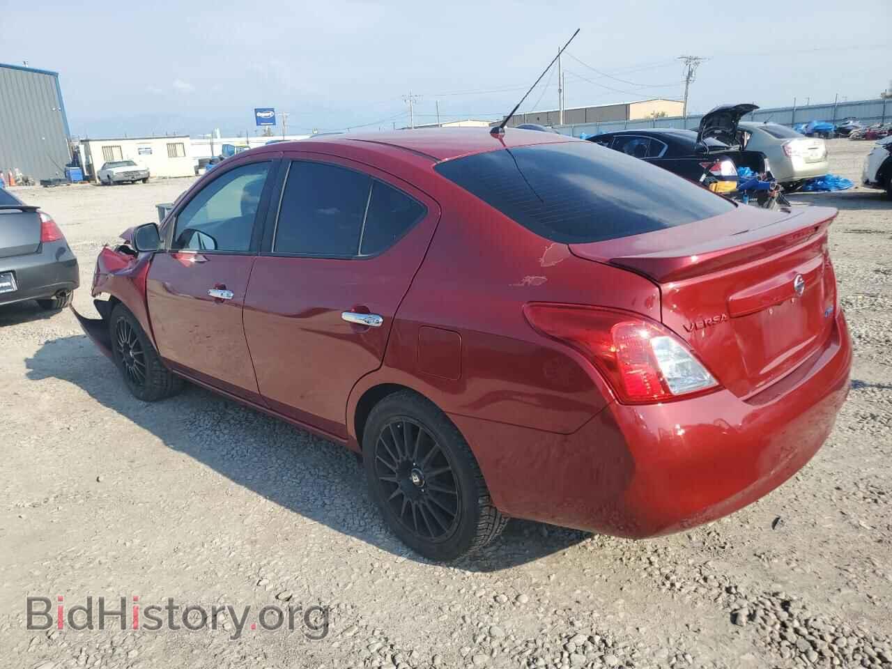 2013 NISSAN VERSA - VIN: 3N1CN7AP1DL884805 - Фото 2