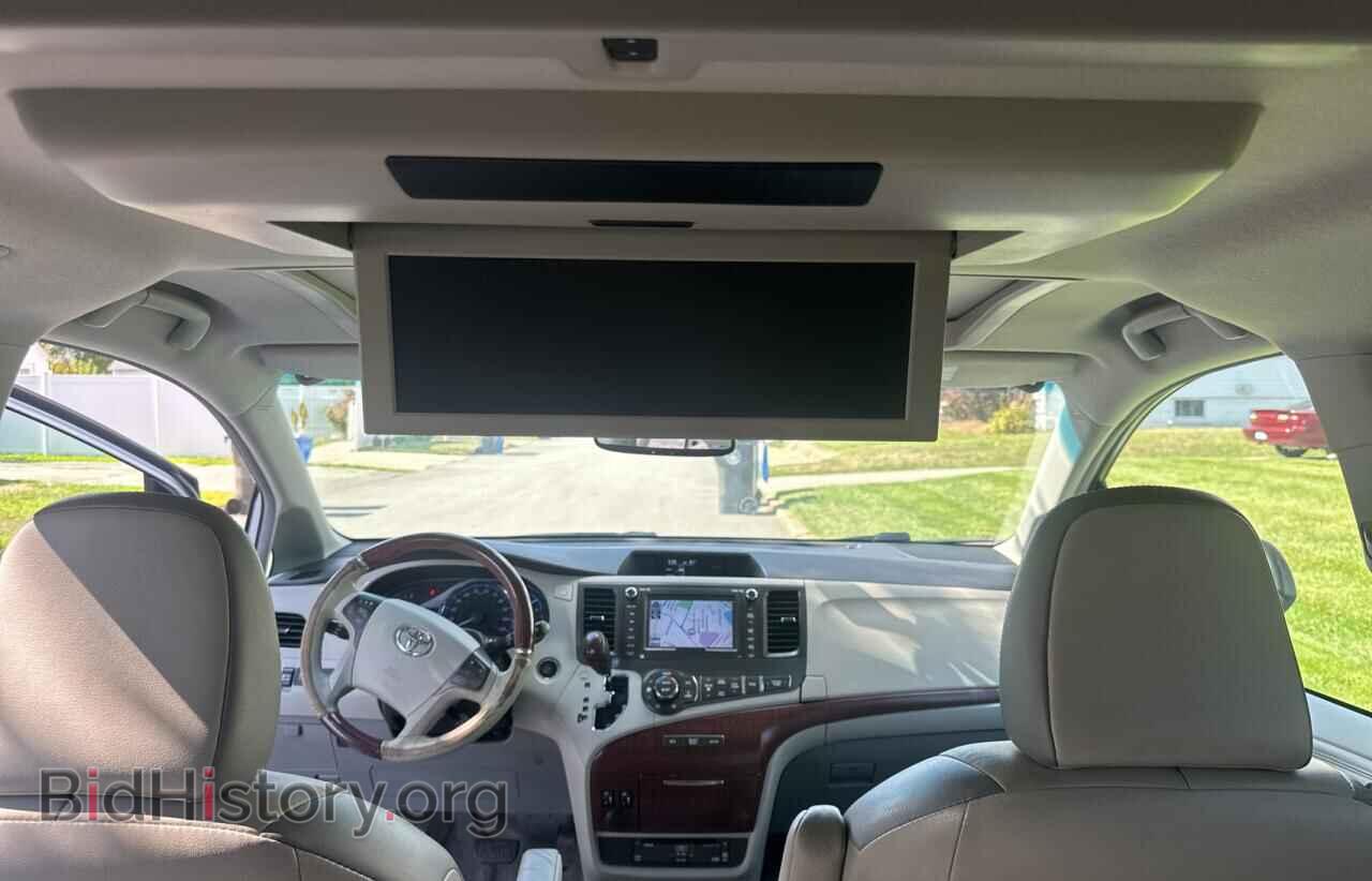2012 TOYOTA All Models - VIN: 5TDDK3DC0CS045698 - Фото 9