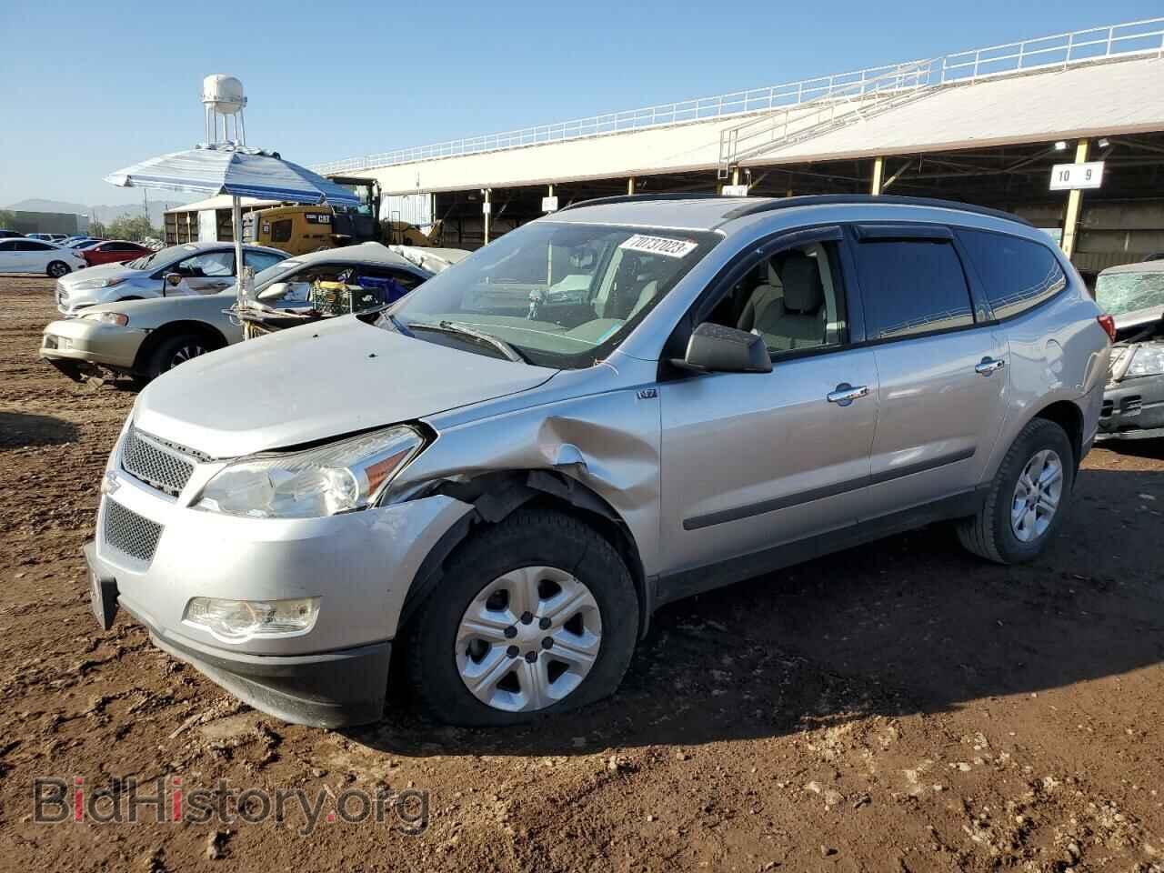 Фотография 1GNKVEED6BJ212747 - CHEVROLET TRAVERSE 2011