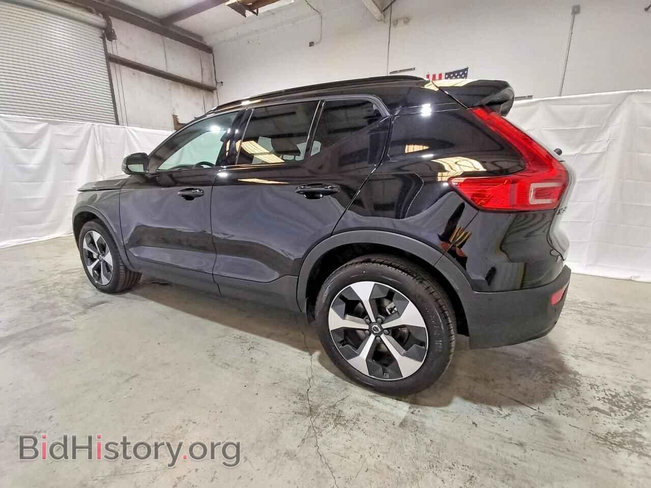 2026 VOLVO XC40 - VIN: YV4L12UC6T2804657 - Photo 2