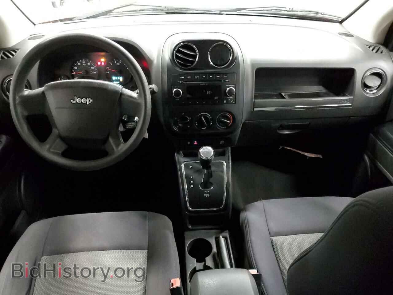2009 JEEP COMPASS - VIN: 1J4FF47B29D223261 - Photo 8