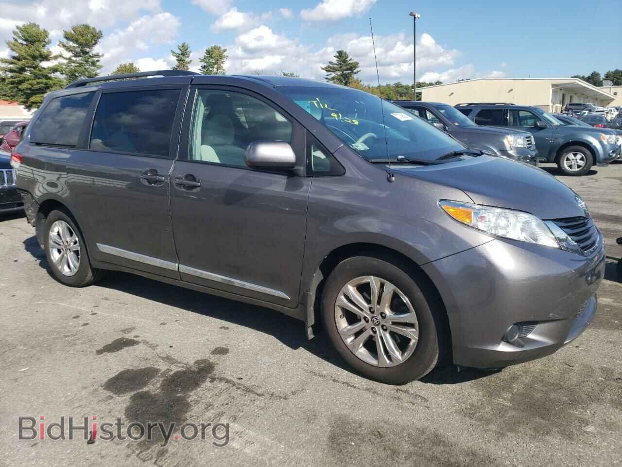 2011 TOYOTA All Models - VIN: 5TDJK3DC7BS020105 - Фото 4