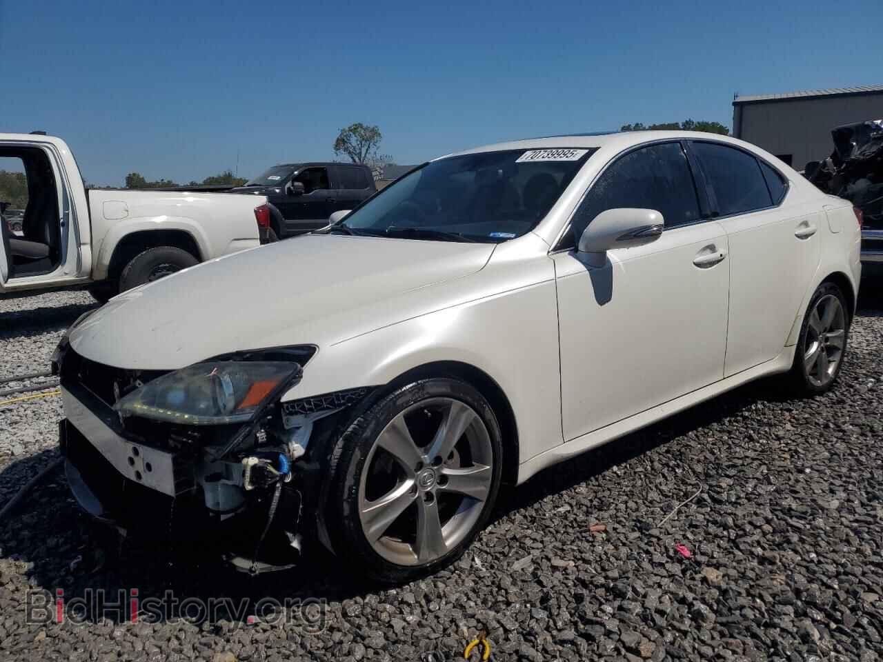 Photo JTHBF5C21B5136028 - LEXUS IS 2011