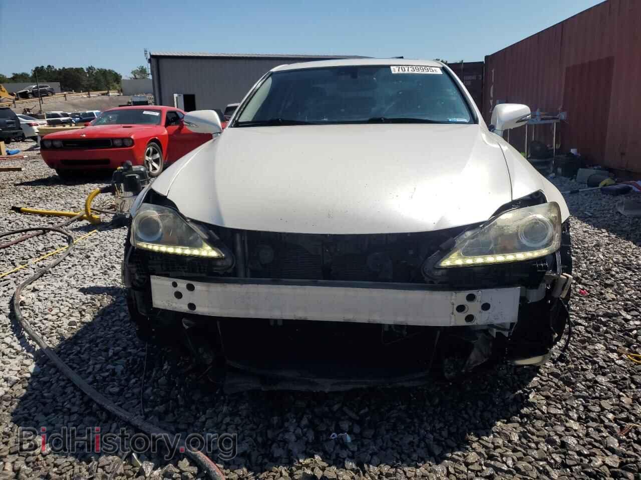 2011 LEXUS IS - VIN: JTHBF5C21B5136028 - Photo 5