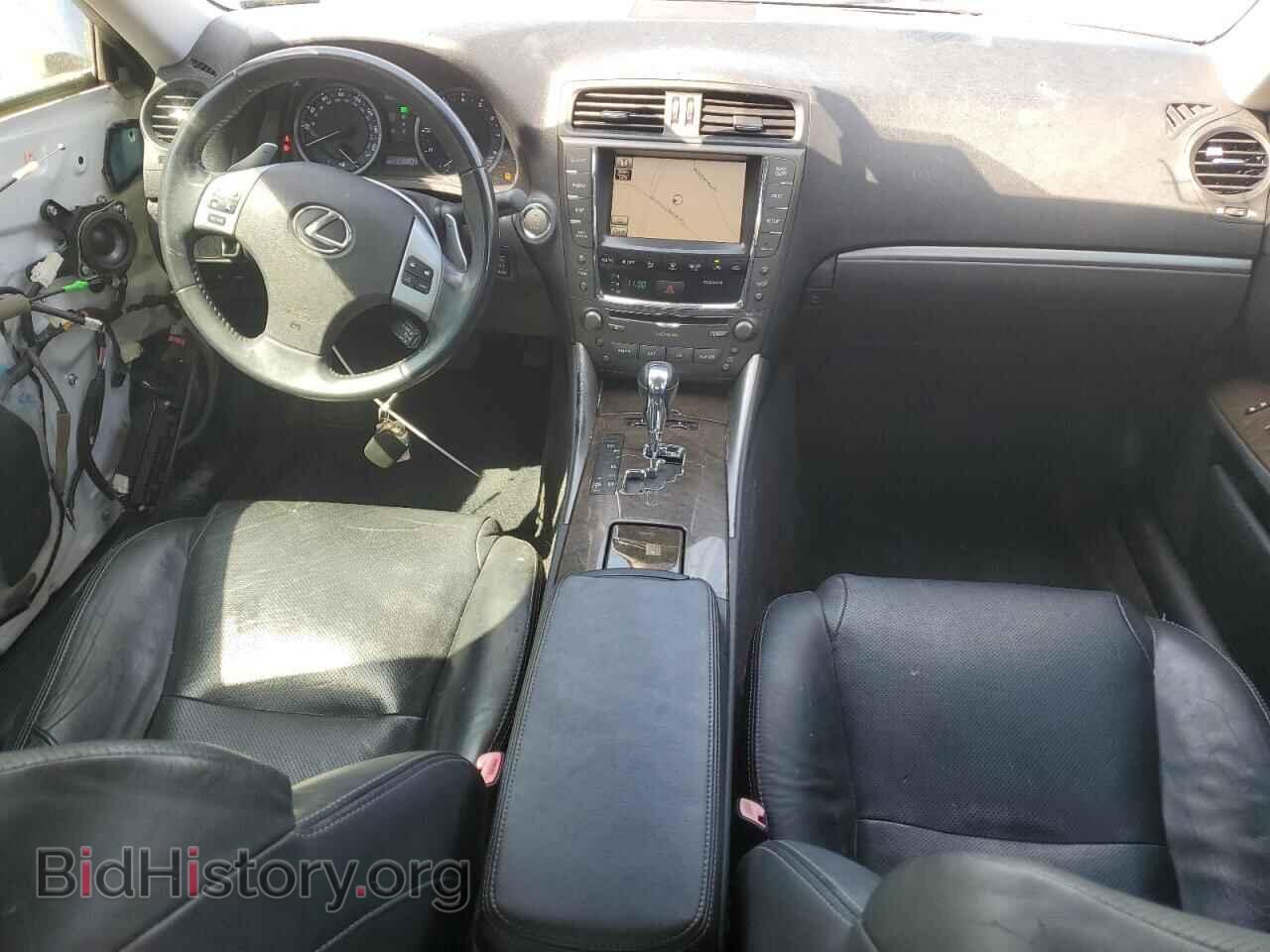 2011 LEXUS IS - VIN: JTHBF5C21B5136028 - Photo 8
