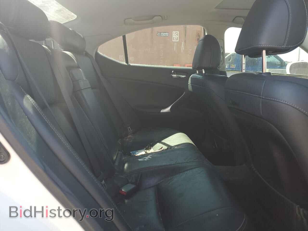 2011 LEXUS IS - VIN: JTHBF5C21B5136028 - Photo 10