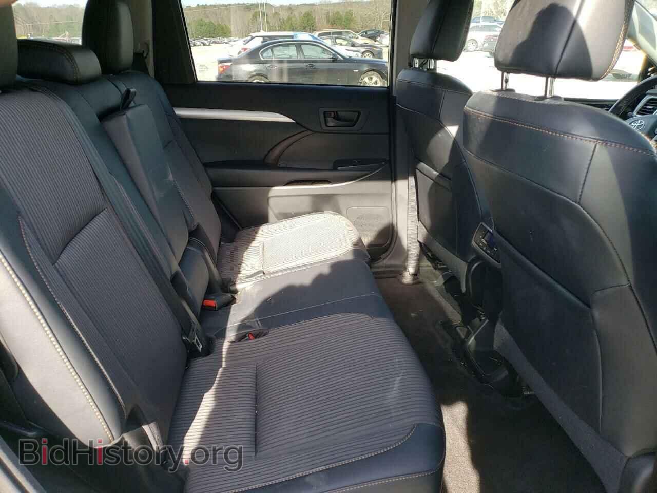 2018 TOYOTA HIGHLANDER - VIN: 5TDZZRFH6JS235936 - Фото 11