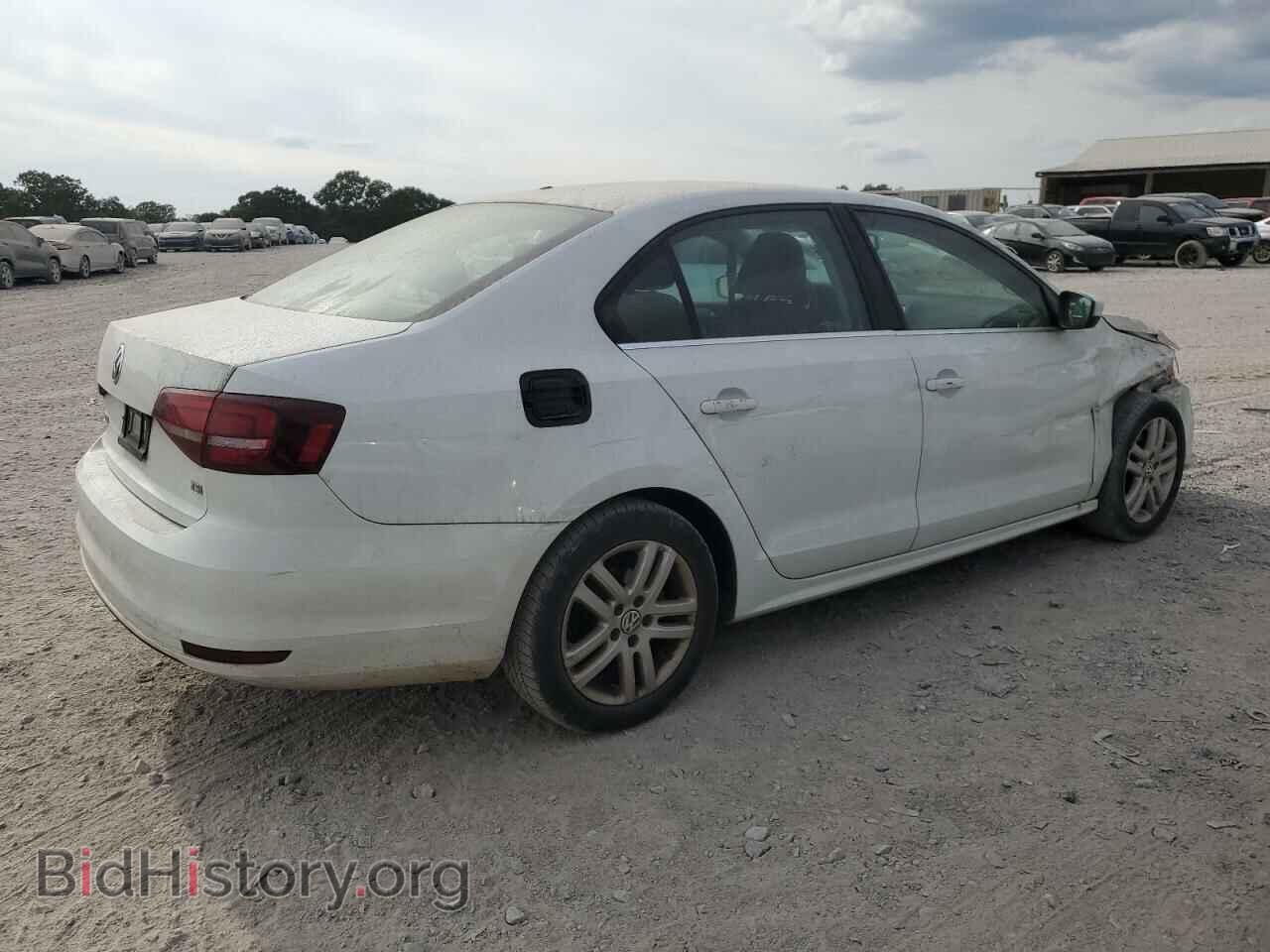 2017 VOLKSWAGEN JETTA - VIN: 3VW2B7AJ2HM378829 - Фото 3
