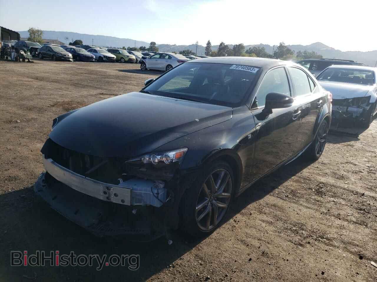Photo JTHBE1D27F5015455 - LEXUS IS 2015