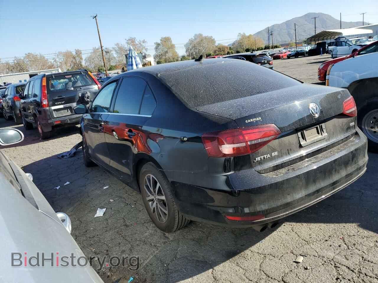 2017 VOLKSWAGEN JETTA - VIN: 3VWDB7AJ1HM276849 - Фото 2