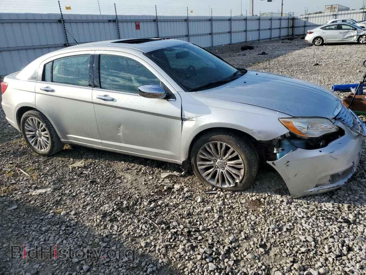 2011 CHRYSLER 200 - VIN: 1C3BC2FG8BN504824 - Фото 4