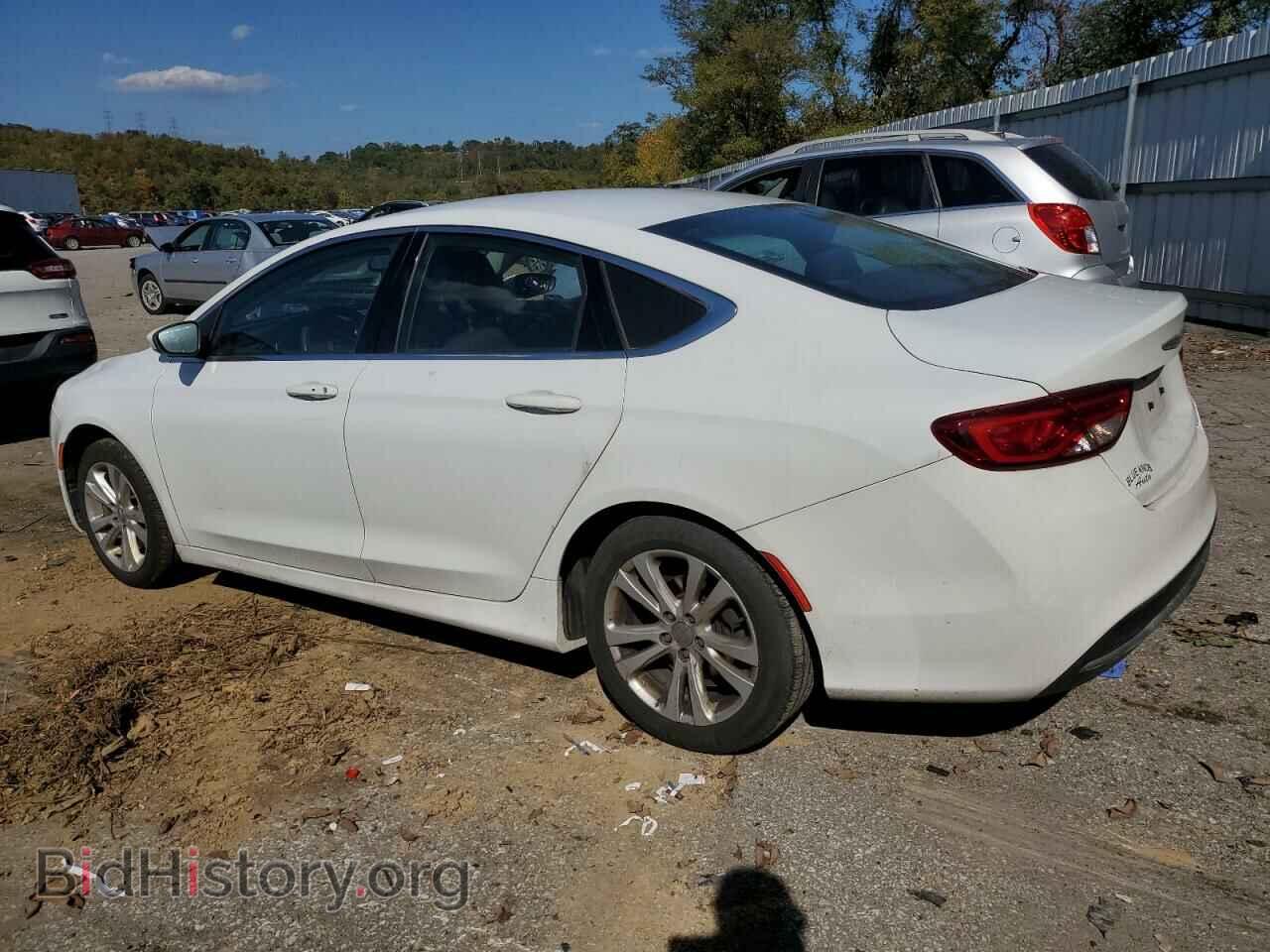 2015 CHRYSLER 200 - VIN: 1C3CCCABXFN755730 - Фото 2