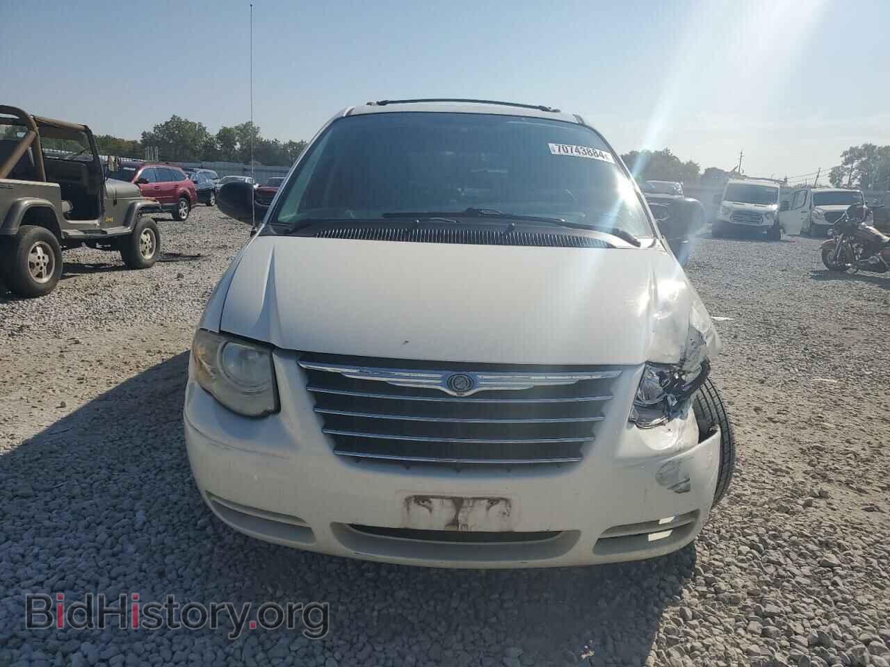 2006 CHRYSLER MINIVAN - VIN: 2A4GP54L36R924257 - Фото 5