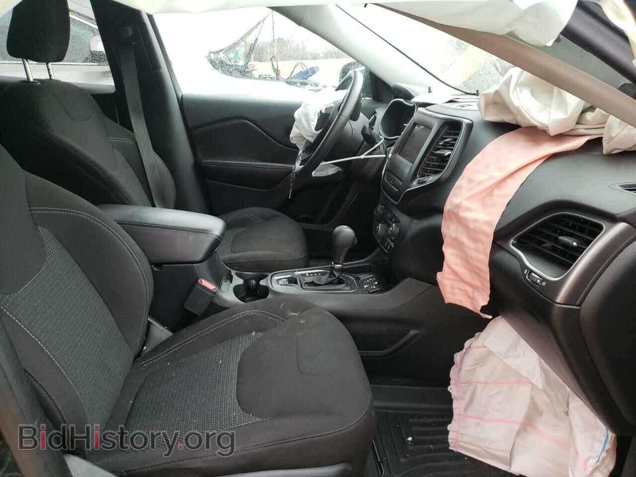2019 JEEP CHEROKEE - VIN: 1C4PJLCB3KD344444 - Фото 5