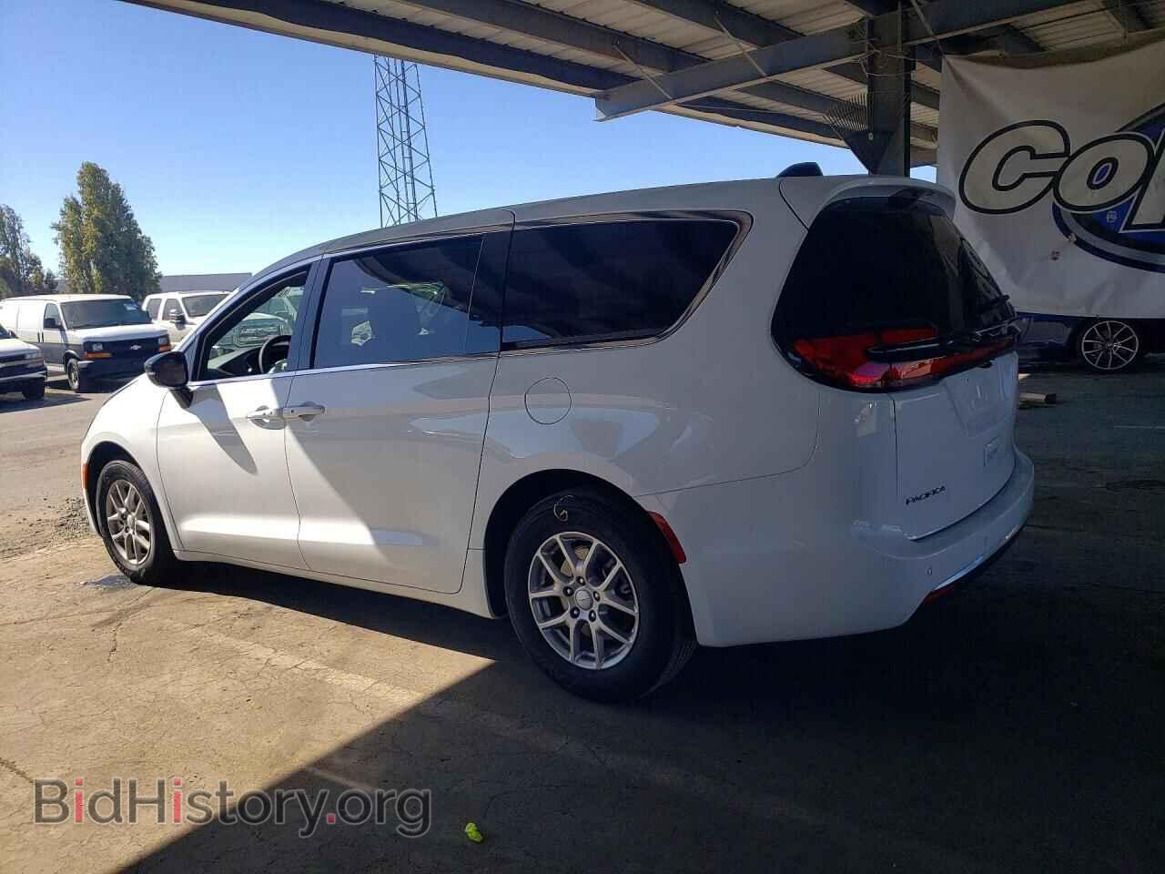 2027 CHRYSLER PACIFICA - VIN: 2C4RC1BG5VR594290 - Photo 2